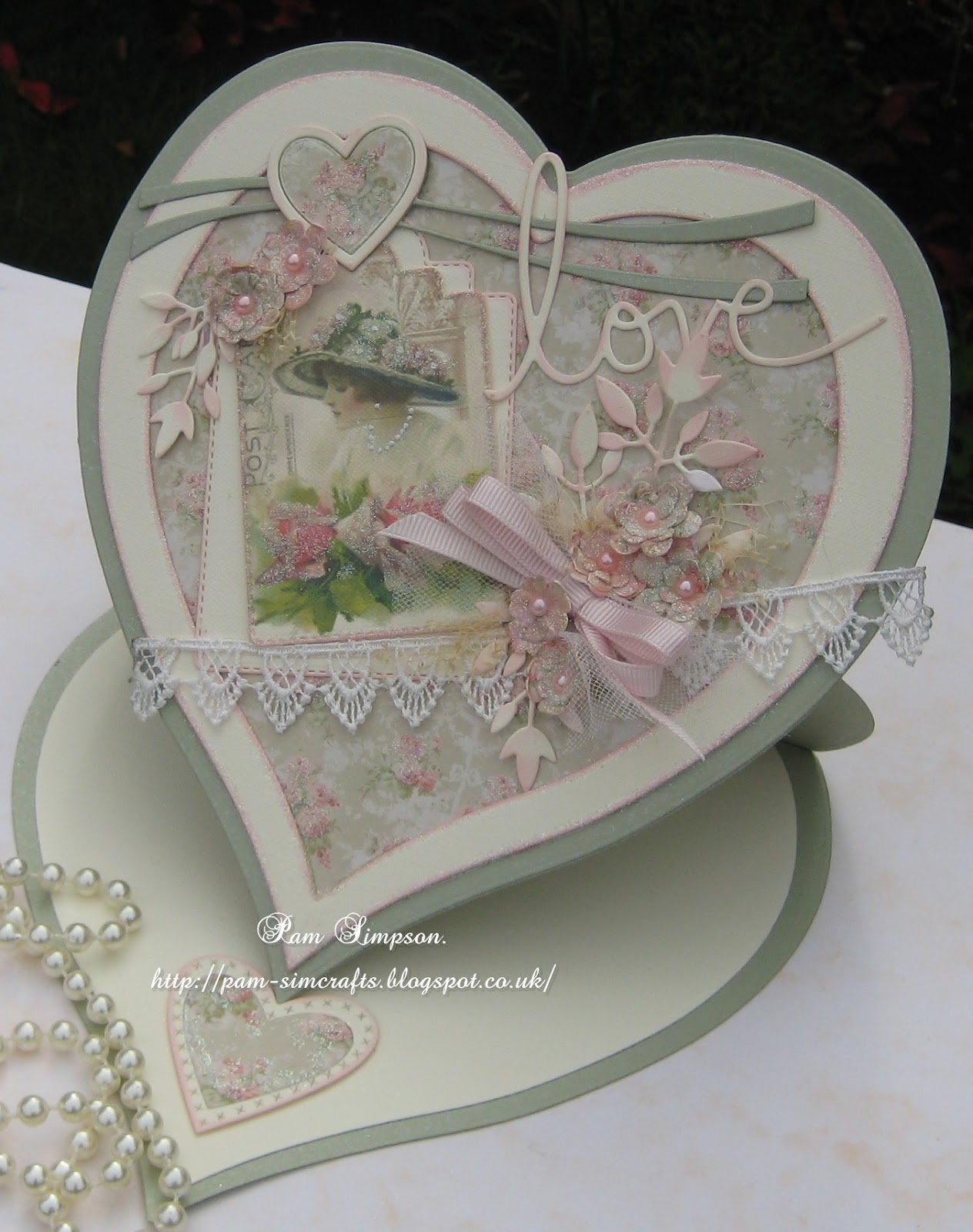 pamscrafts Easel Heart.