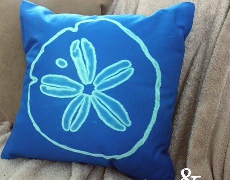 painting pillow with bleach pen