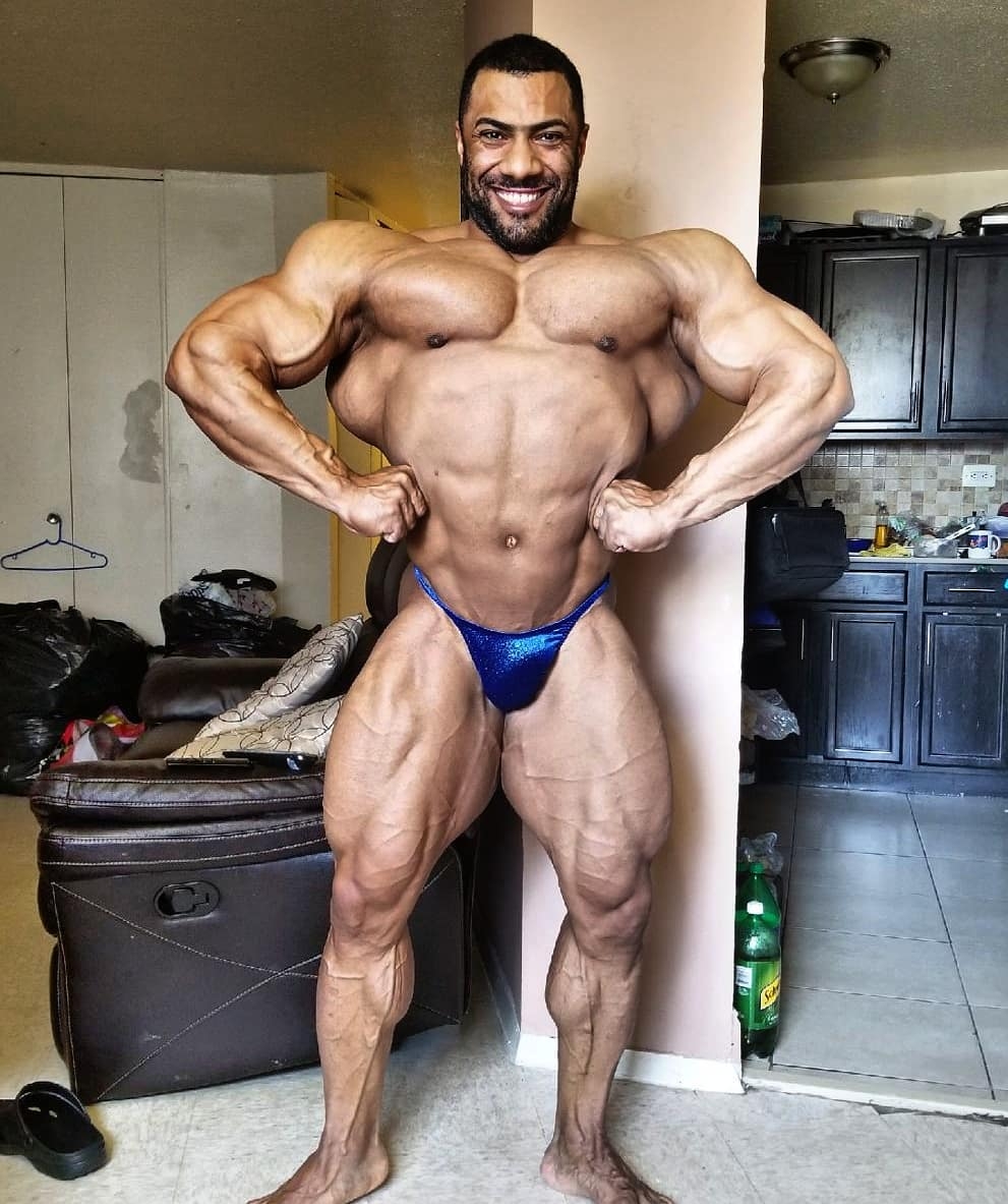 Чарли Родригес бодибилдер