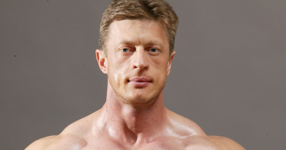 Бодибилдер Игорь Озерной