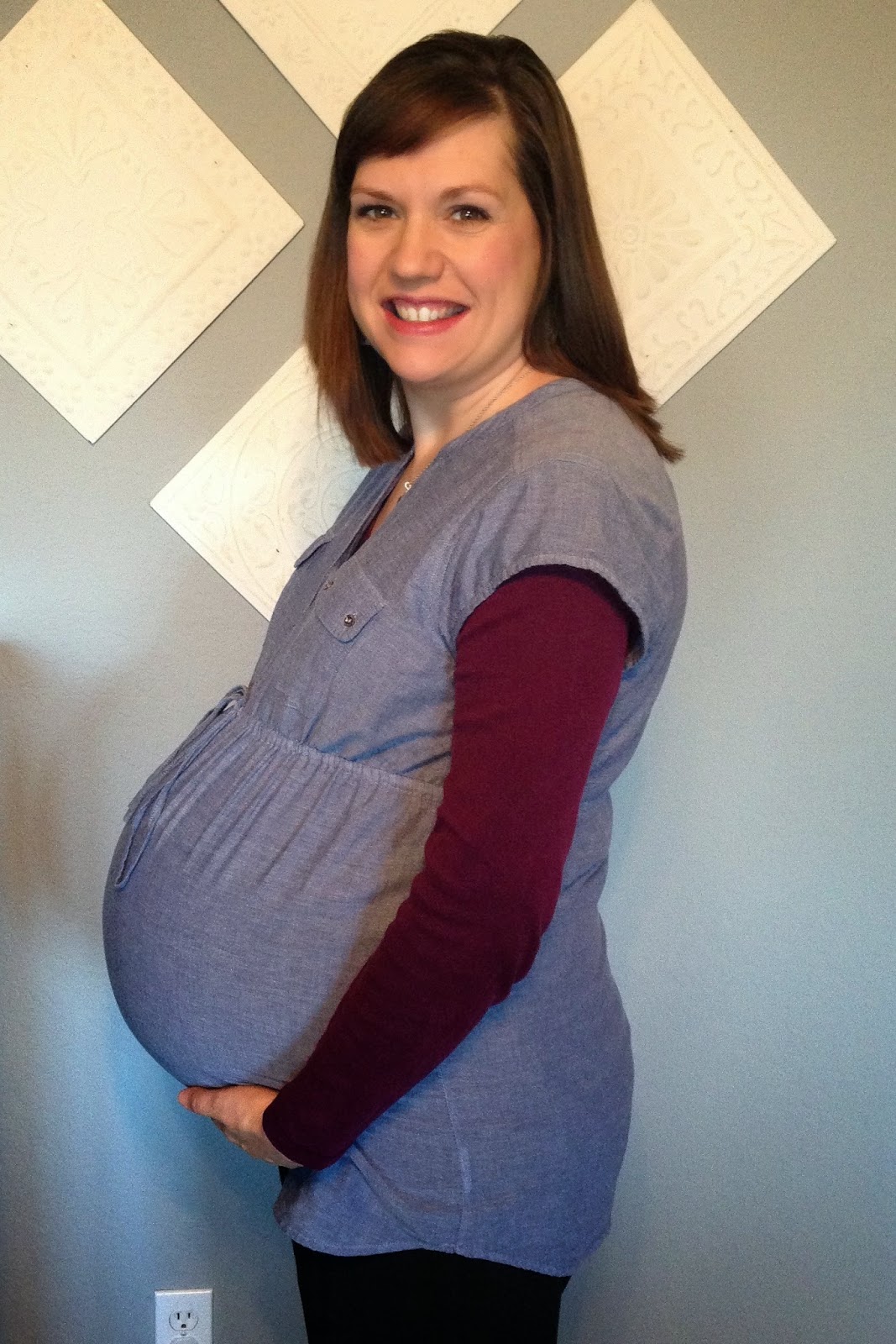 anything-but-grey-twin-pregnancy-37-weeks