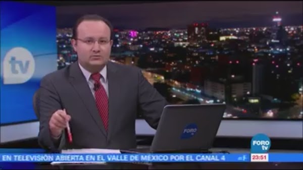 Conductor de TV transmite terremoto EN VIVO y recuerda el 85 (VIDEO) Conductor de TV transmite terremoto EN VIVO y recuerda el 85 (VIDEO)