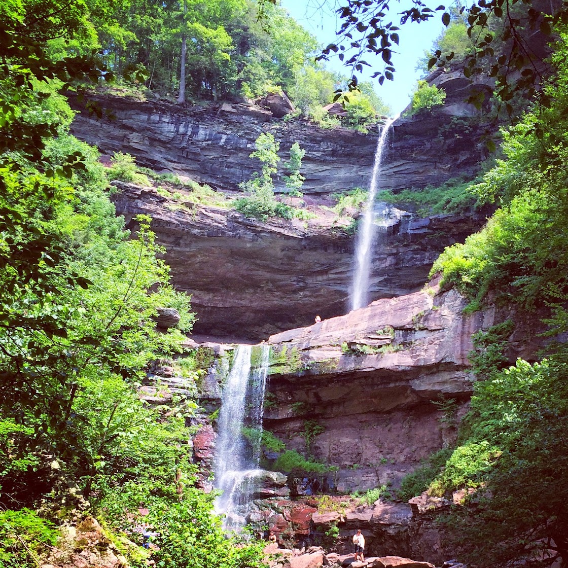 Hiking Shandaken Brook LeanTo Catskill Mountains, NY 4/26/2011