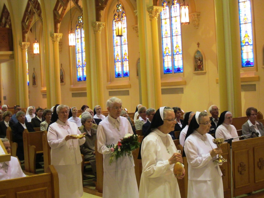 ESPACEADVENIAT Célébration du Centenaire des Sœurs de Sainte Jeanne d