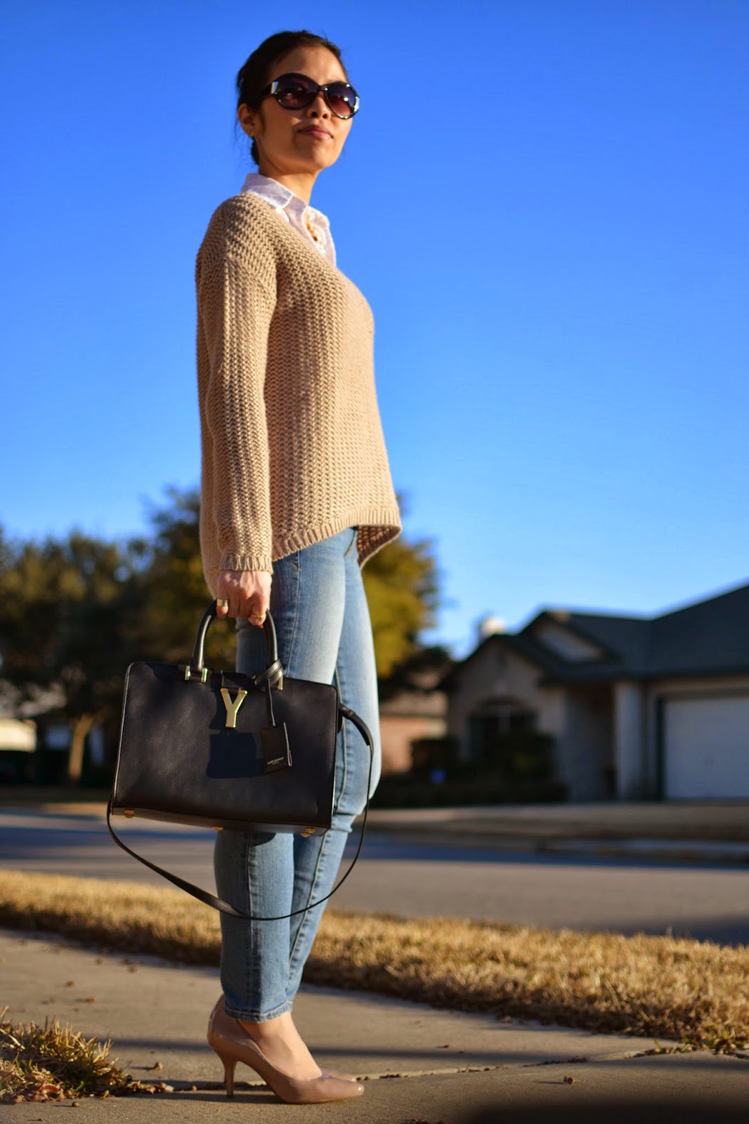 Style and Cappuccino Taupe Layered taupe sweater + Jeans + taupe pumps