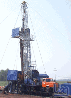 DickAlive Information Center: Drilling Rigs -- Land & Offshore