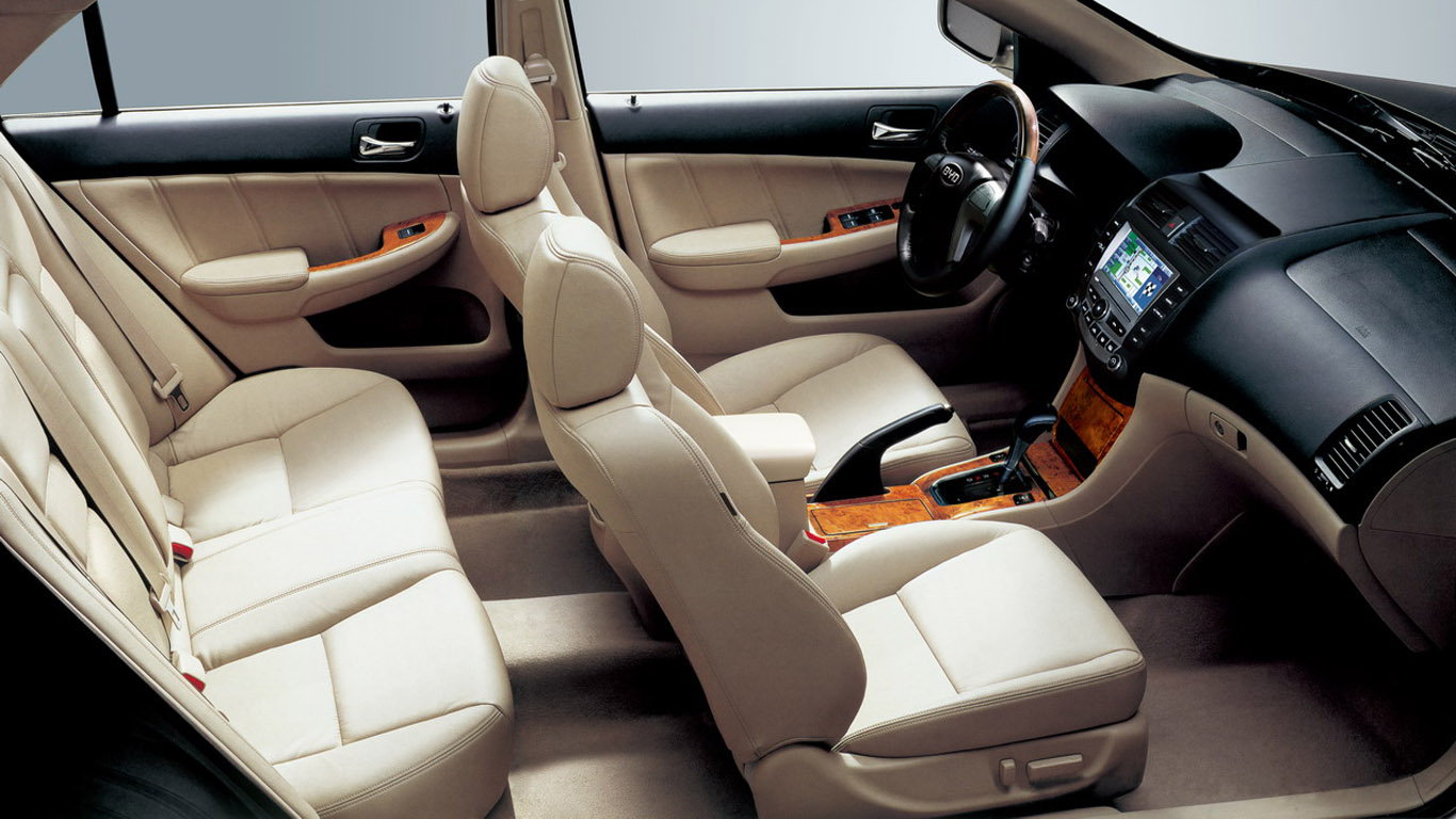 BYD f7