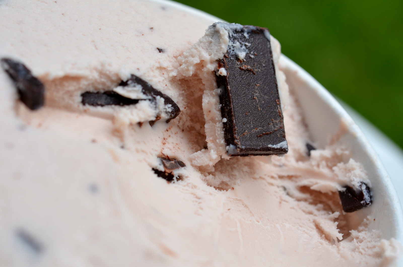 food and ice cream recipes REVIEW Ben & Jerry's Raspberry Fudge Chunk