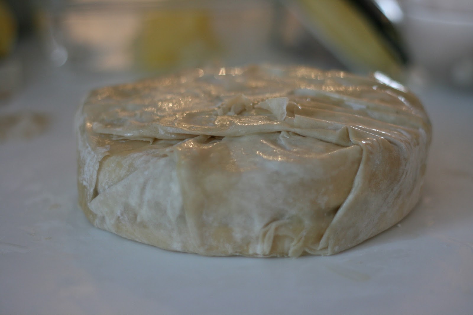 Milli&amp;#39;s kitchen: Filo wrapped Brie with apricot and rosemary chutney