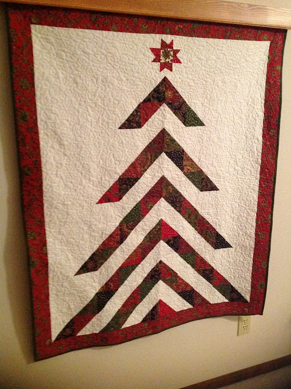 LUV2SEW Oh, Christmas Tree Quilt
