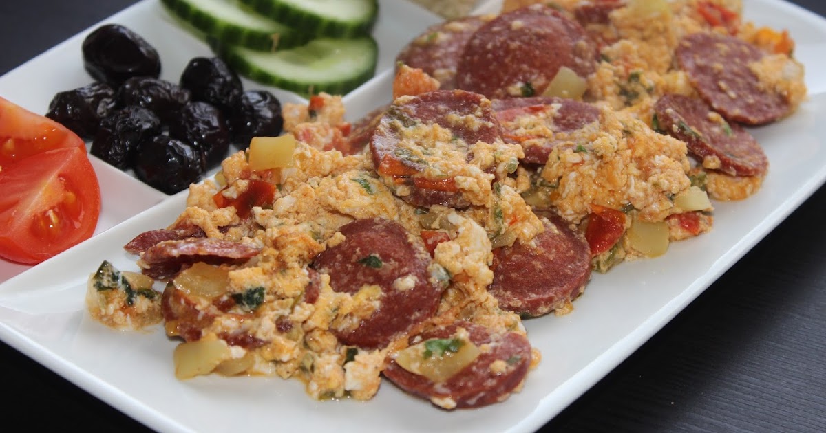 Sucuk-Gemüse Pfanne mit Ei - ILaams Koch und Backrezepte mit Schritt