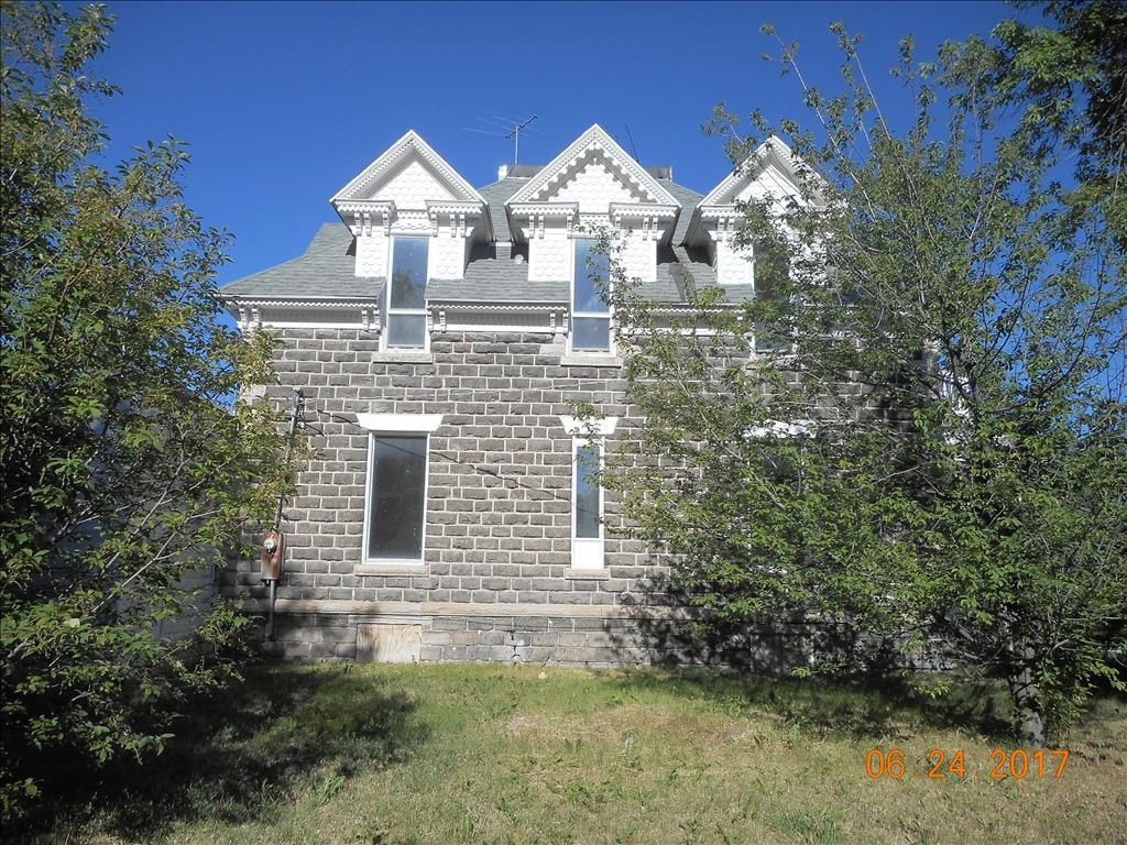 Sweet House Dreams 1898 Stone Mansion in Menan, Idaho
