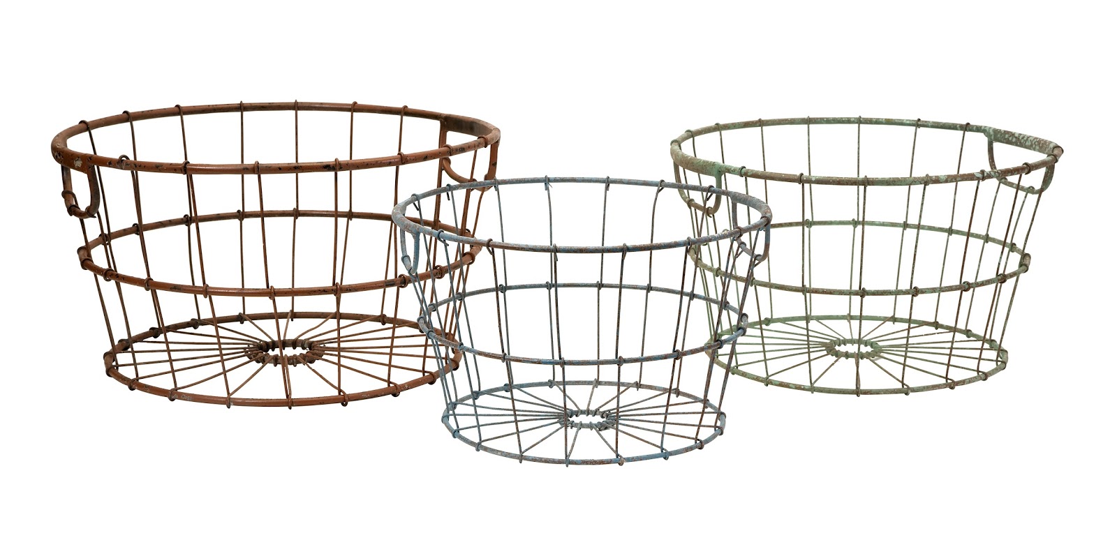 Everything Coastal Vintage Clam Baskets How to Use in Your Beach Home