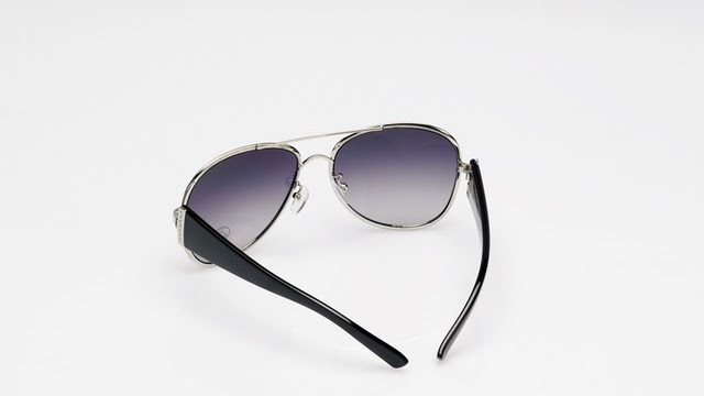 Black Grey Framed Aviator Style Sunglasses