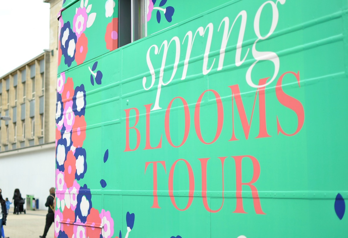 boden clothing, boden code, British Clothing, boden spring bloom tour, bloom & wild, floral dresses, spring dresses, green bus, tour bus, fasion bus, fashion outlet 