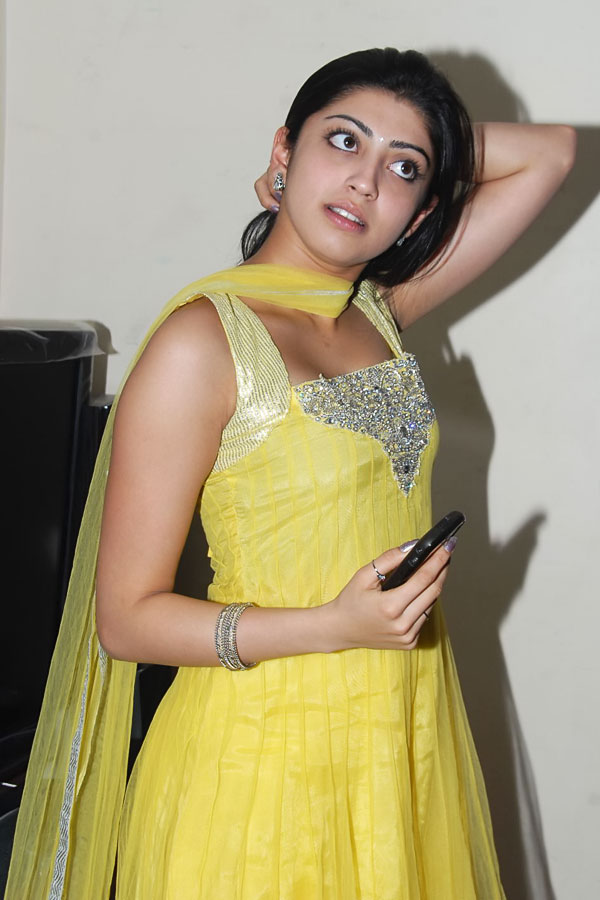 Praneetha in yellow suit - Praneetha Yellow Suit Pics
