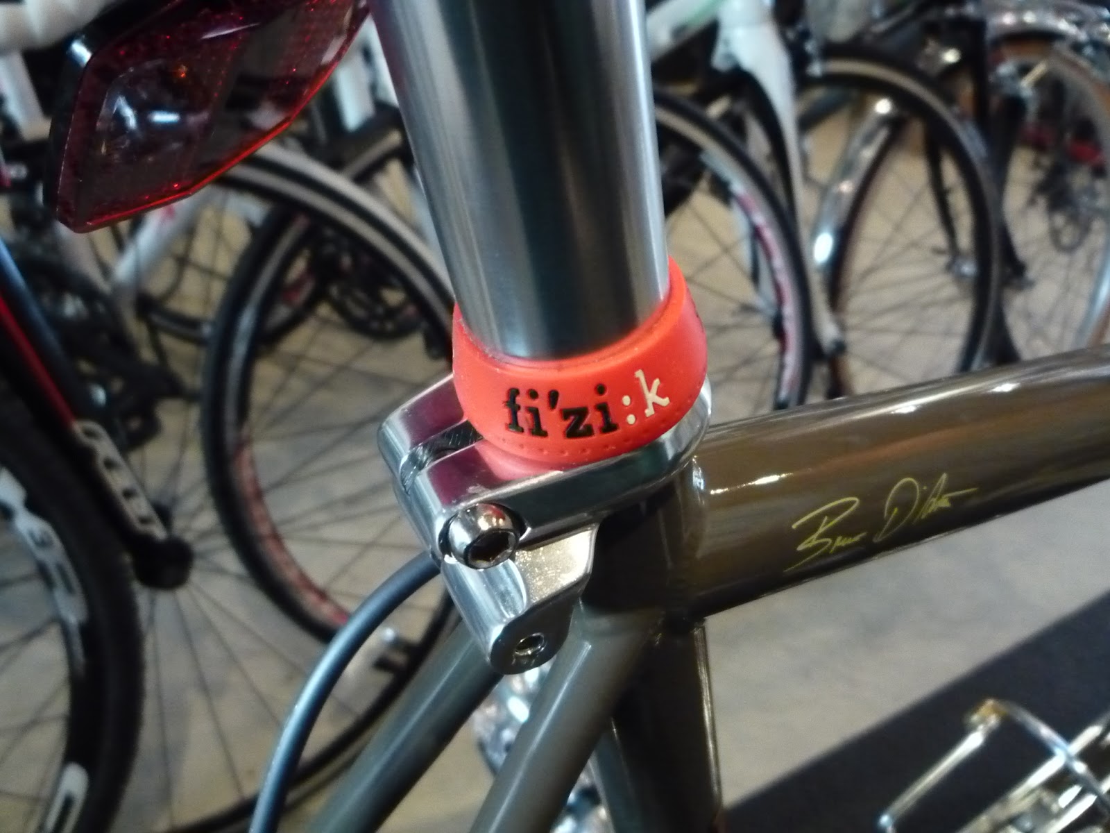 velo bike shop hours