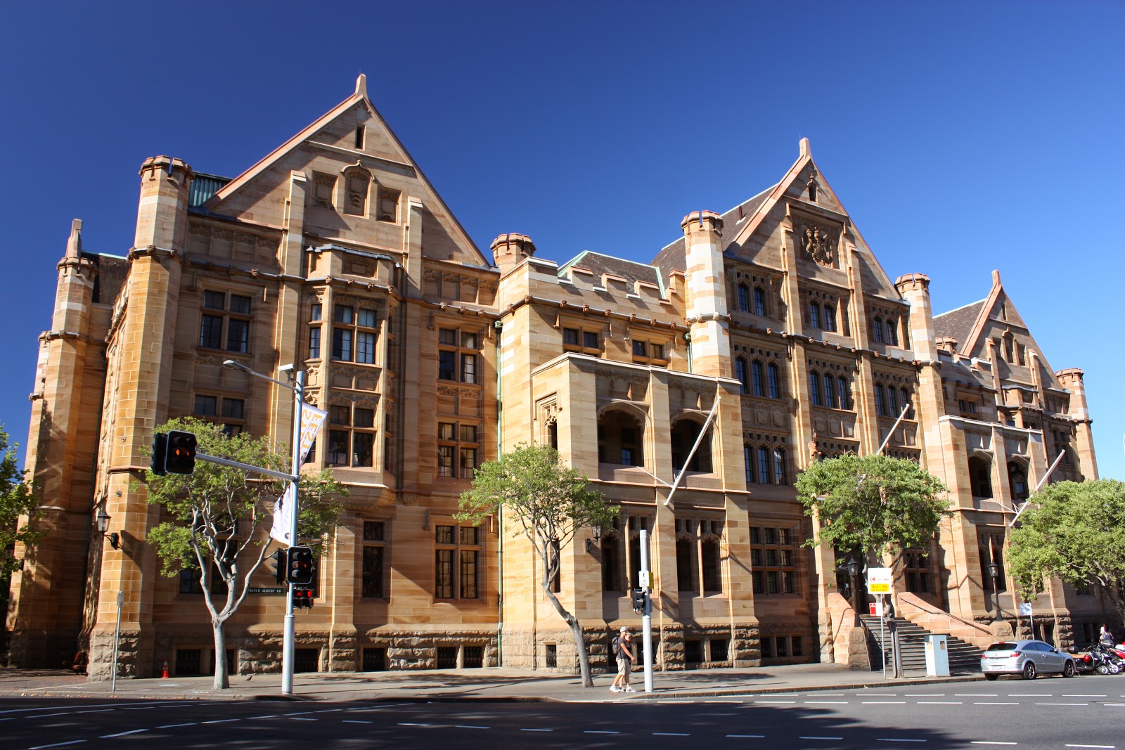 Sydney - City and Suburbs: Land Titles Office