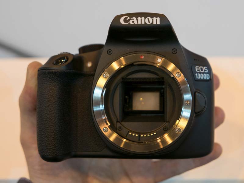 Canon EOS 1300D, Kamera Harga 7 Jutaan Yang Mempesona - Informasi Kamera  DSLR Digital Mirrorless Terbaru 2021