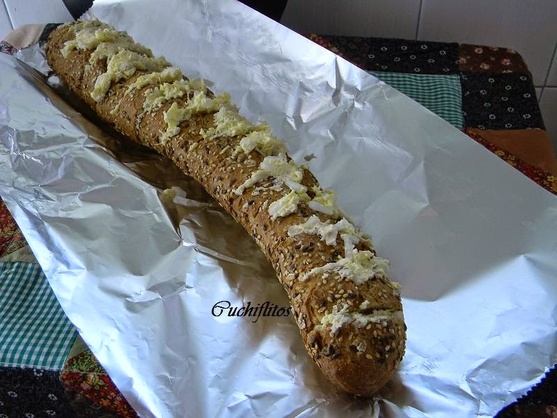 Cuchiflitos: Barra de pan rellena