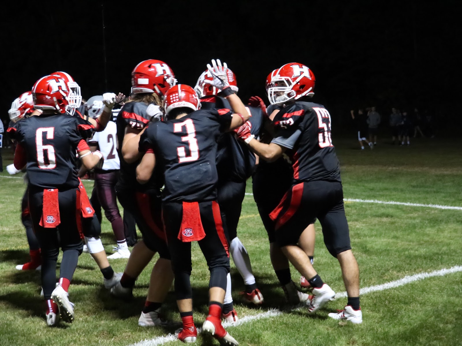 Suite Sports PHOTO GALLERY Holliston vs Millis Football
