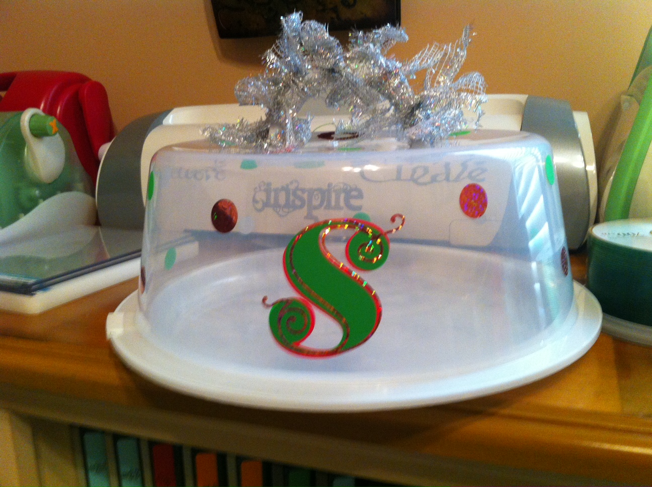 Clippings by Sharondalyn Personalized cake carriers