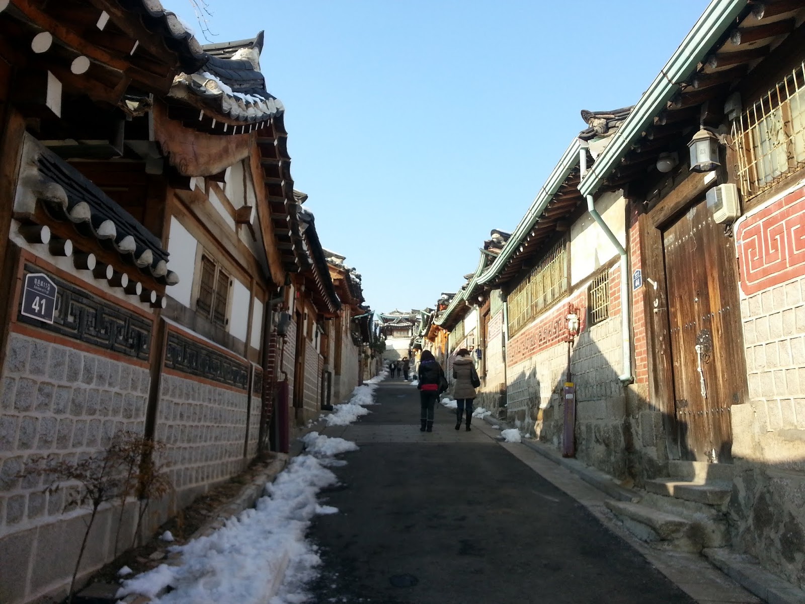 Un village. Un Village Сеул. Самая ближайшая деревня к Сеулу.