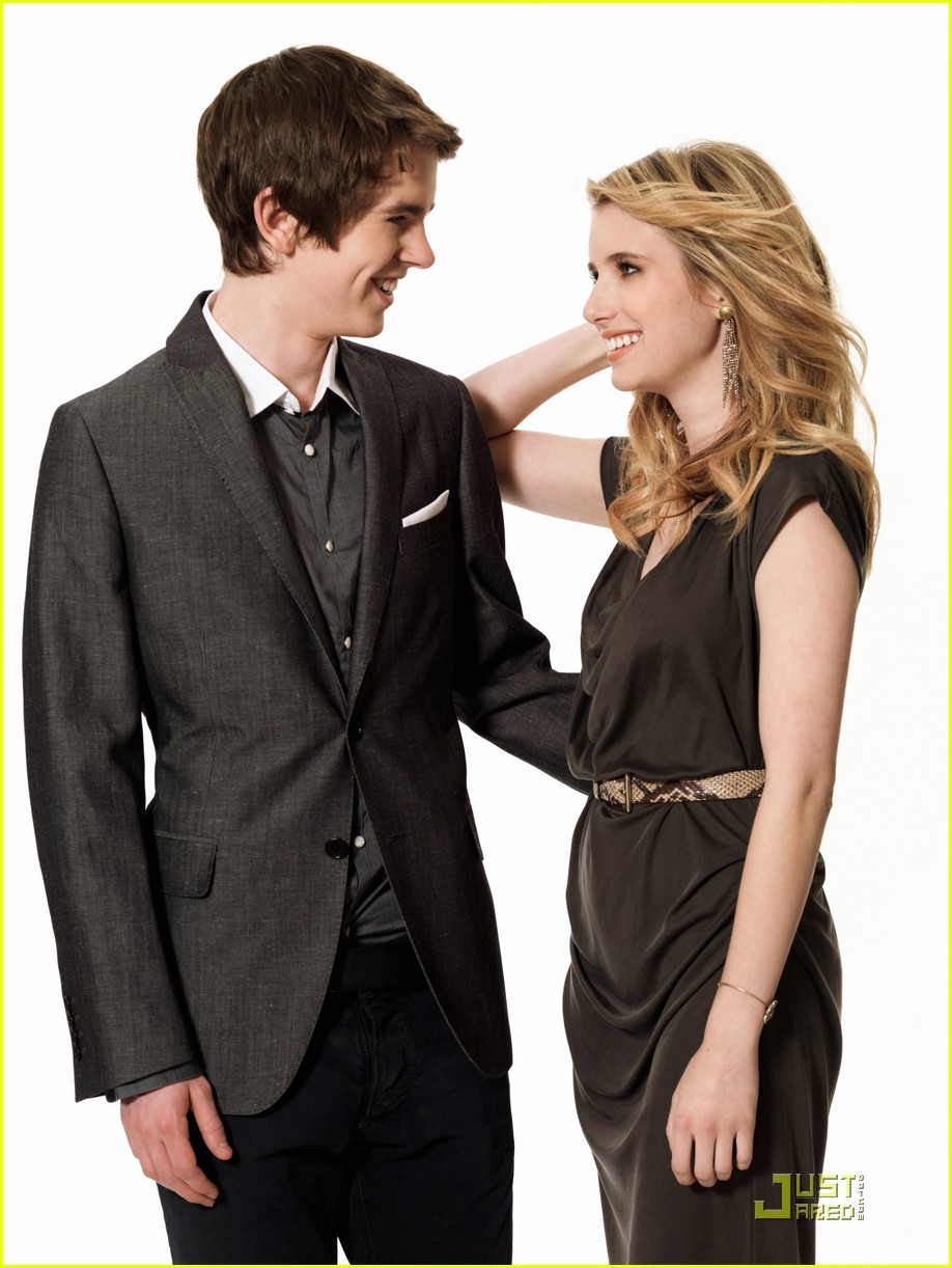 Blog de las celebridades del momento Emma Roberts y Freddie Highmore Nuevas Fotos De La Pareja Blog de las celebridades del momento Emma Roberts y Freddie Highmore Nuevas Fotos De La Pareja