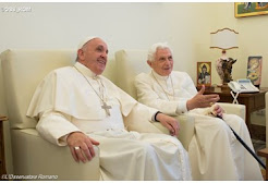 Papa Francisco y Papa emérito Benedicto