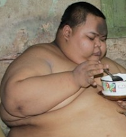  adalah seorang remaja Indonesia penderita obesitas dan autis yang memiliki bobot mencapai Biografi Wahid Zaenanda - Remaja Dengan Bobot 180 Kg