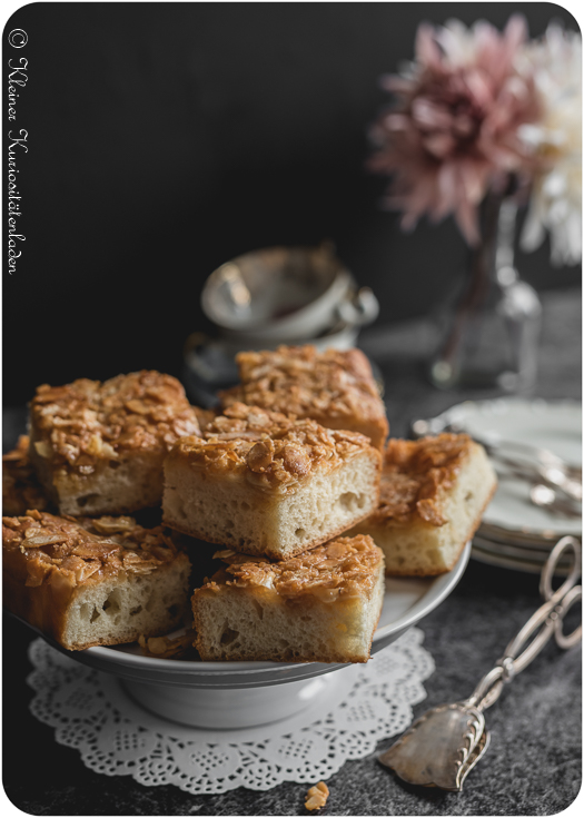 Butterkuchen ~ Bremer Bodderkoken | Kleiner Kuriositätenladen | Bloglovin’ Butterkuchen ~ Bremer Bodderkoken | Kleiner Kuriositätenladen | Bloglovin’