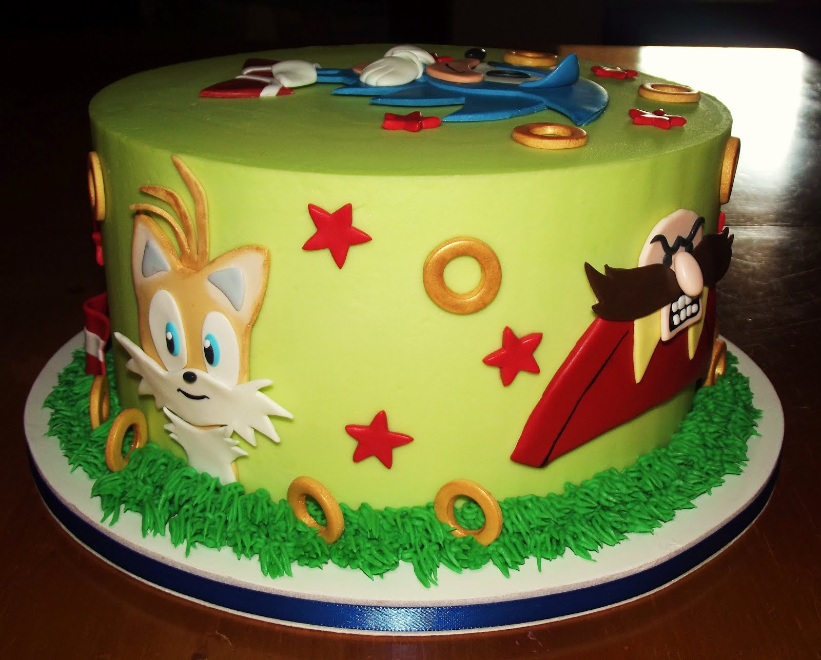 pin-by-caiti-jambard-on-cakes-by-caiti-sonic-the-hedgehog-cake-sonic-birthday-cake-sonic