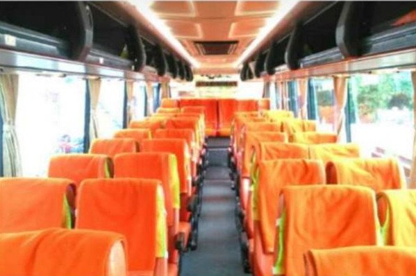 Menggali Potensi Pariwisata Jogja dengan Bus Pariwisata 50 Seat: Kenyamanan dan Efisiensi dalam Satu Paket