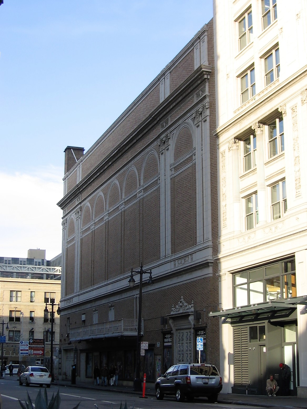 San Francisco Theatres The Warfield Theatre history + exterior views
