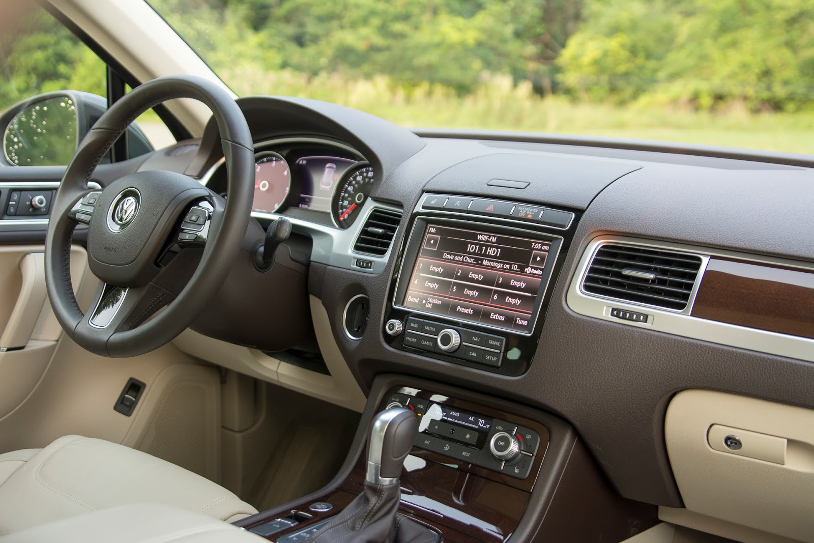 Volkswagen Touareg 2008 Interior