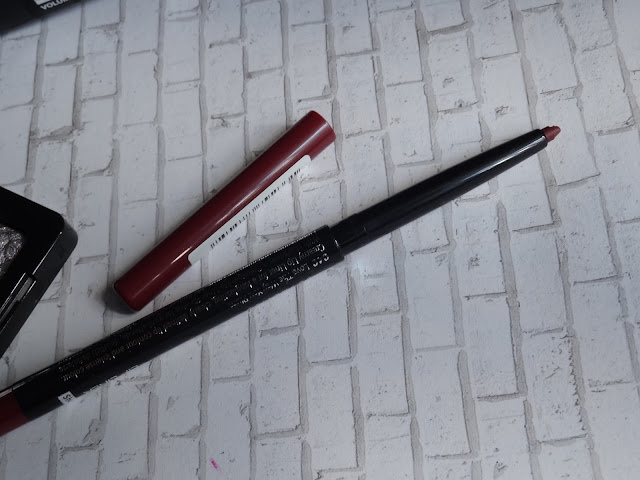 Catrice Ultimate Stay Lip Liner in Plum