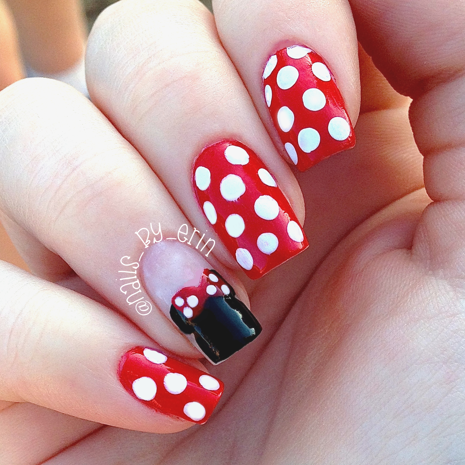 NailsByErin: Minnie Mouse Nails
