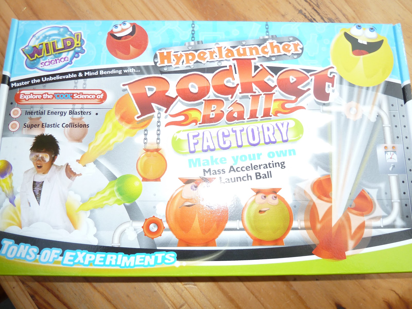 QWERTY Mum Wild Science Hyperlauncher Rocket Ball Factory