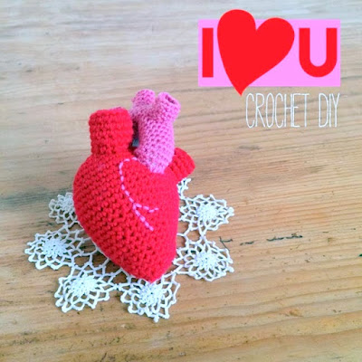 Amigurumi Crochet Heart anatomically correct