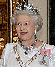 Hampir Semua Penduduk Bumi Mengenal Siapa Wanita Ini Elizabeth Alexandra Mary Atau Kita Kenal Dengan Sebutan Ratu Elizabeth Ii Ratu Inggris Raya Dan Juga