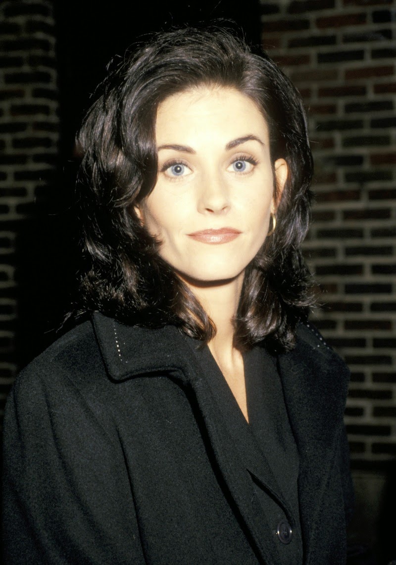 Sense of Chanel: 90s: Courteney Cox