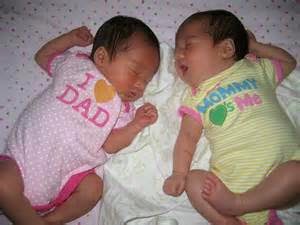 Gambar Bayi Kembar Tidur Lucu Banget
