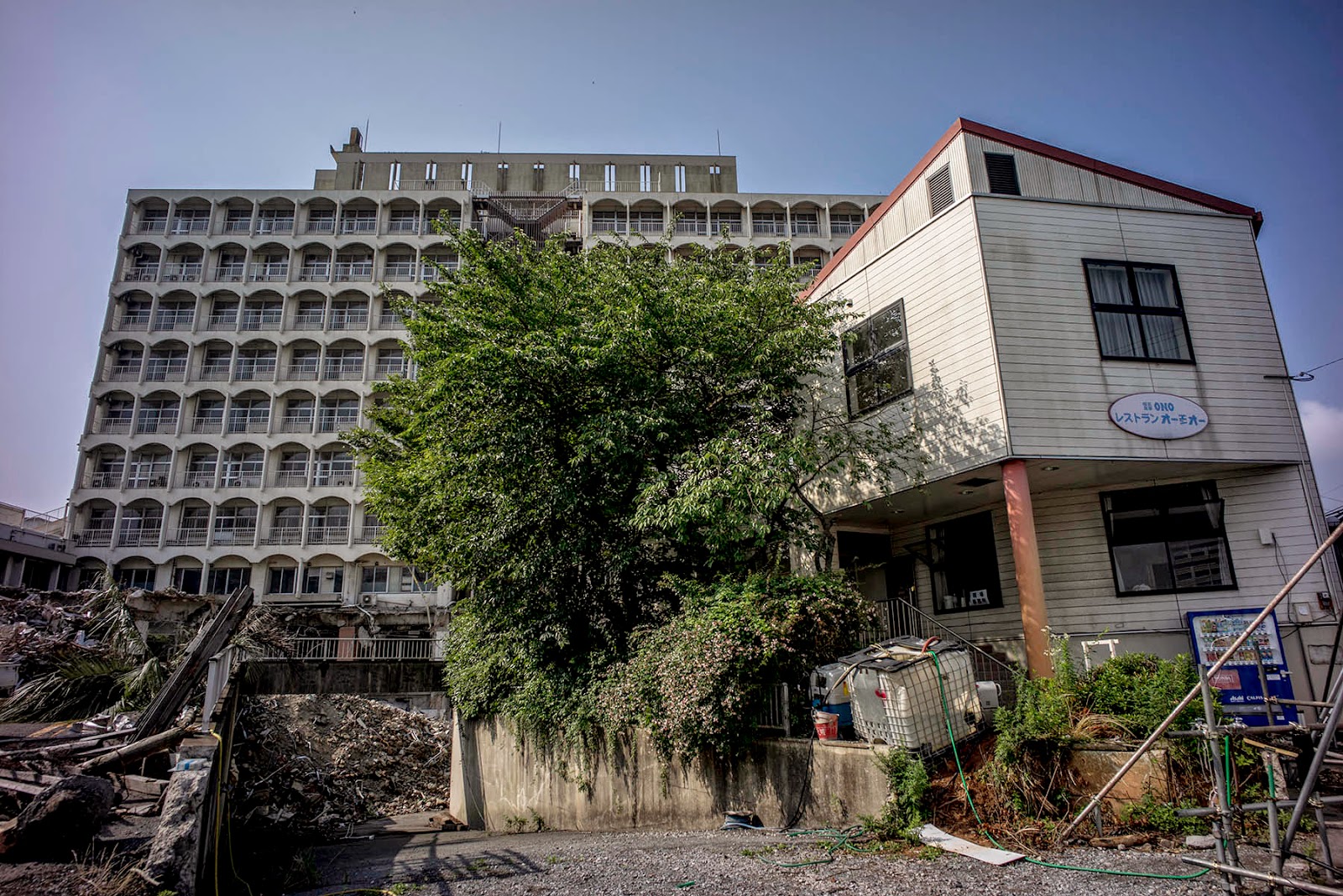 そしてまた一つ昭和の風景が消えた〜小倉記念病院解体〜 GMTfoto KitaQ