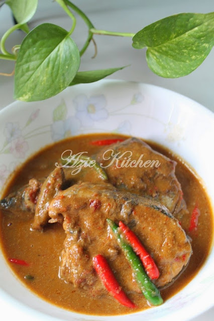 Gulai Ikan Tongkol Untuk Nasi Dagang