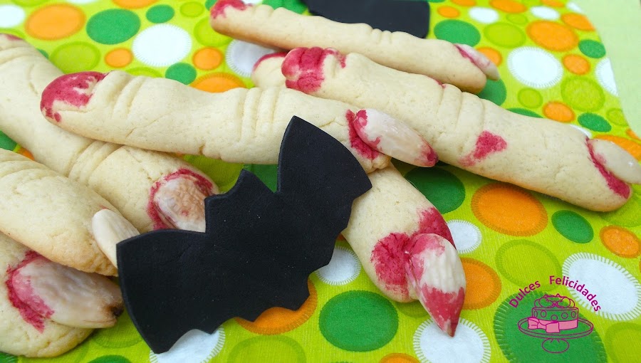 Galletas dedos sangrientos para Halloween
