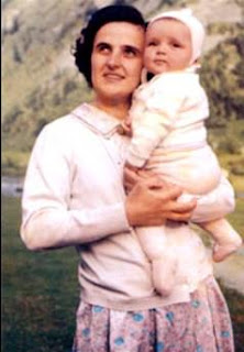 Thánh nữ Gianna và con trai