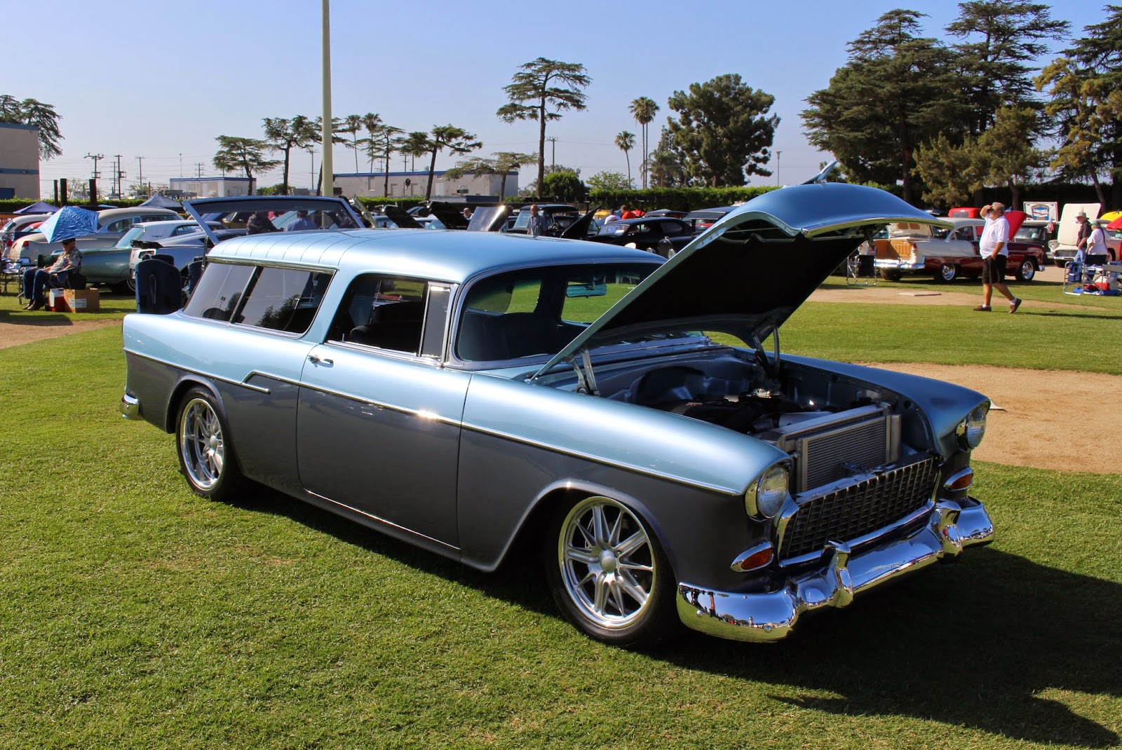 Covering Classic Cars 33rd Annual Classic Chevys of Southern