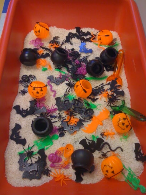 Lesson Plans and Lollipops: Seasonal Sensory Tables