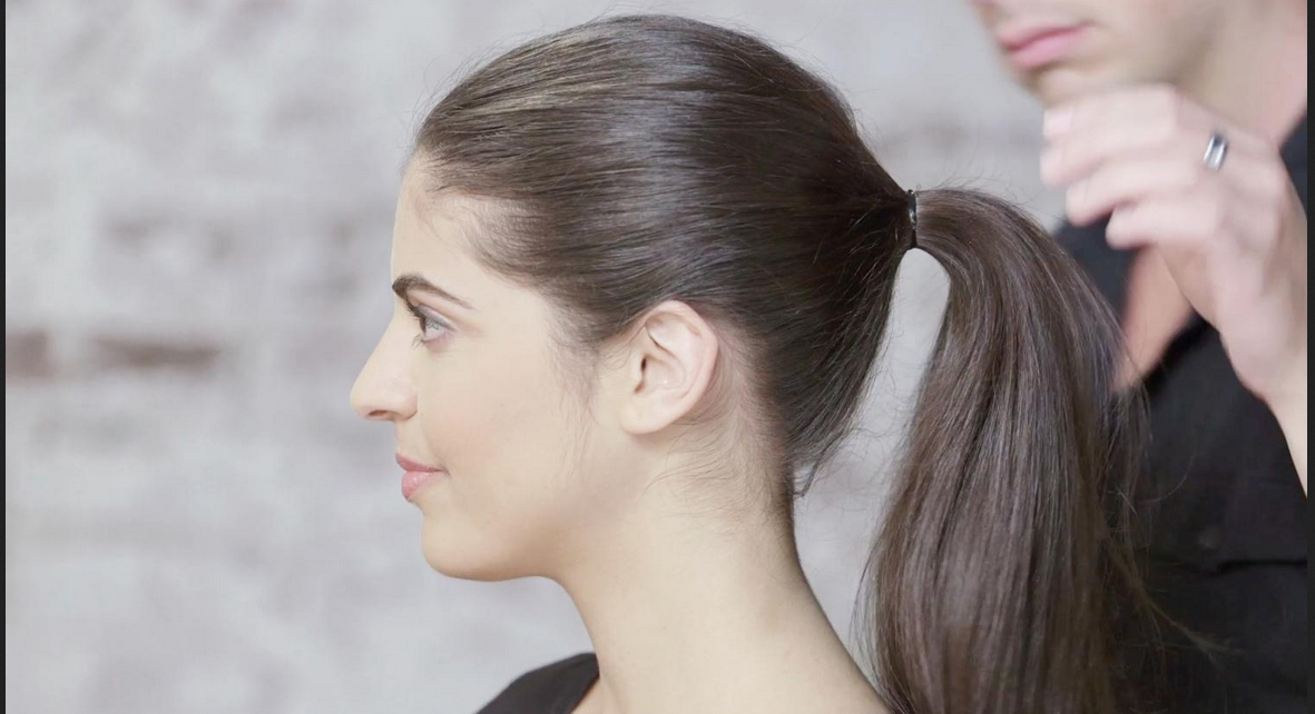 Model Rambut Panjang Untuk Wajah Bulat dan Pipi Tembem