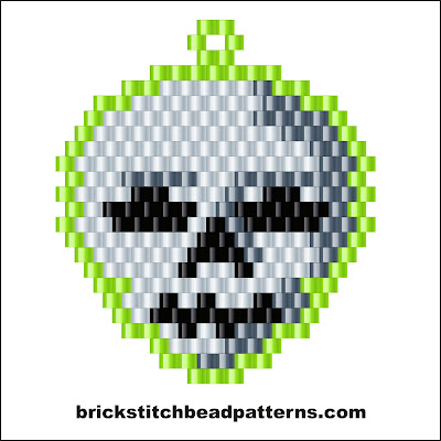 Click for a larger image of the Creepy Skull Halloween brick stitch bead pattern color chart.
